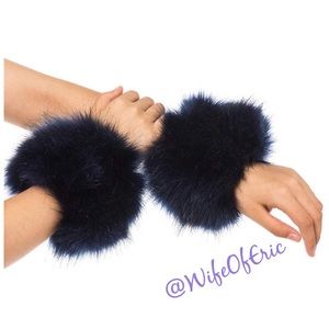 Faux Fur Wrist Cuffs in Navy